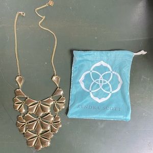 Kendra Scott necklace